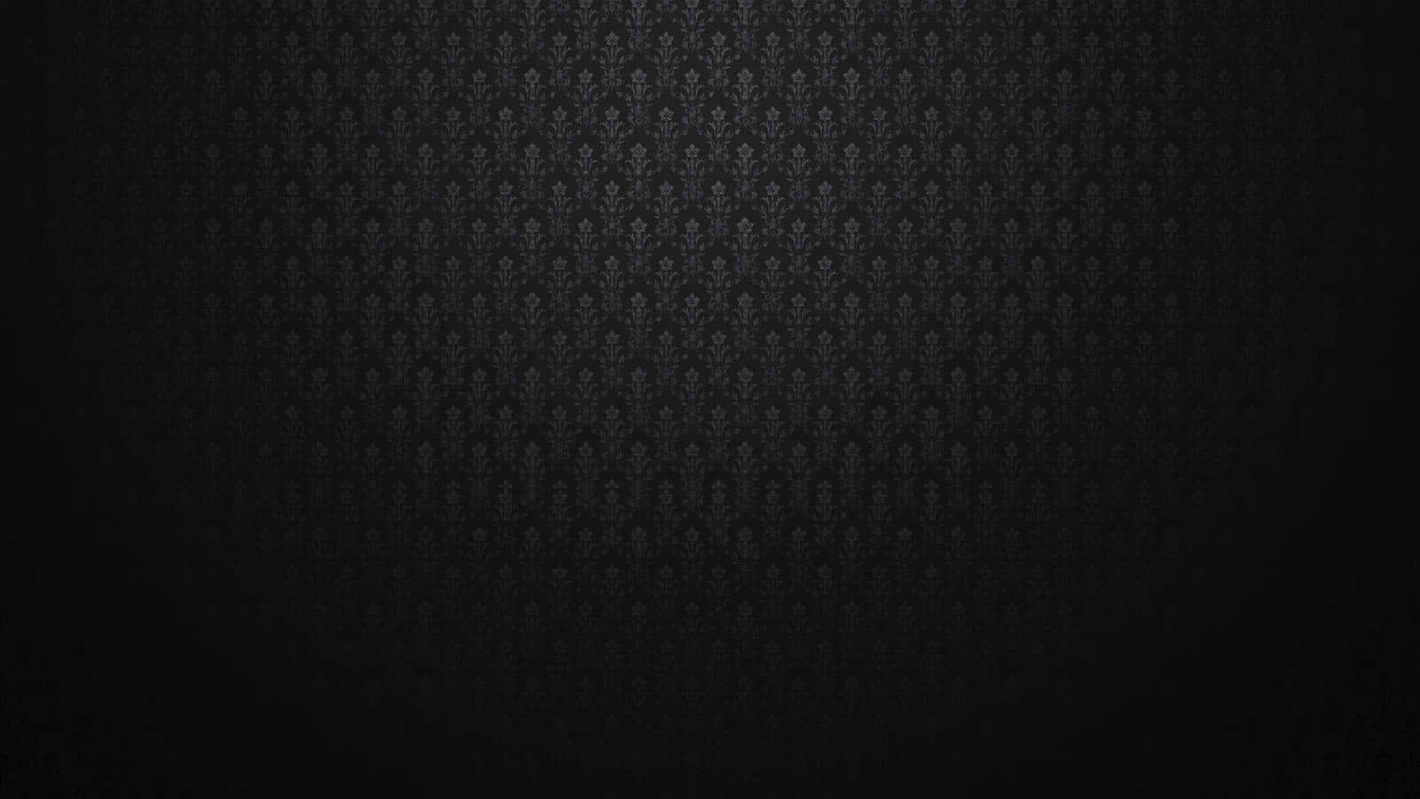 Beautiful Pattern 桌布 壁紙 — 深色紋理壁紙，帶有微妙的重複大馬士革圖案，逐漸淡入黑色邊緣。