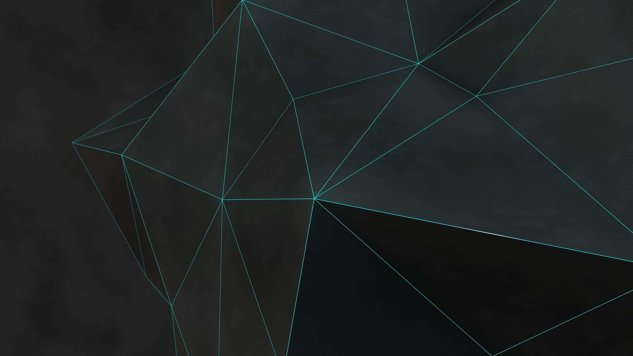 Minimalist HD Geometric Desktop 桌布 壁紙 — 深色紋理背景，由發光的青綠色幾何線條照亮，形成抽象的多面體形狀。