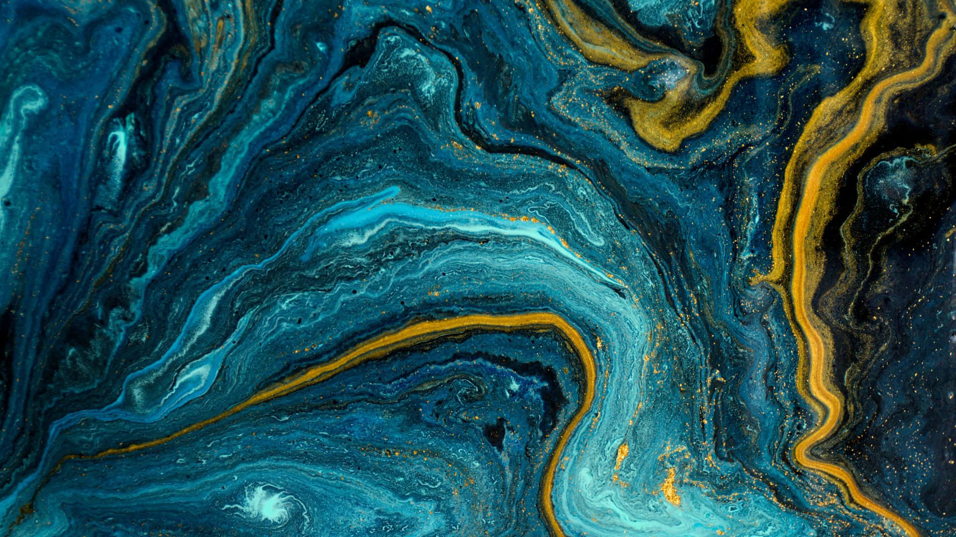 1920x1080 Marble 桌布 壁紙 — 深藍綠色和金色的鮮豔漩渦圖案，創造出動態的抽象流體藝術構圖。
