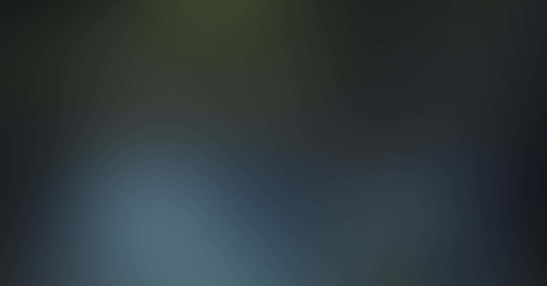 Black Blur 桌布 壁紙 — 深藍綠色與柔和綠色的平滑漸變，帶有柔和發光的高光，營造出平靜的抽象背景。