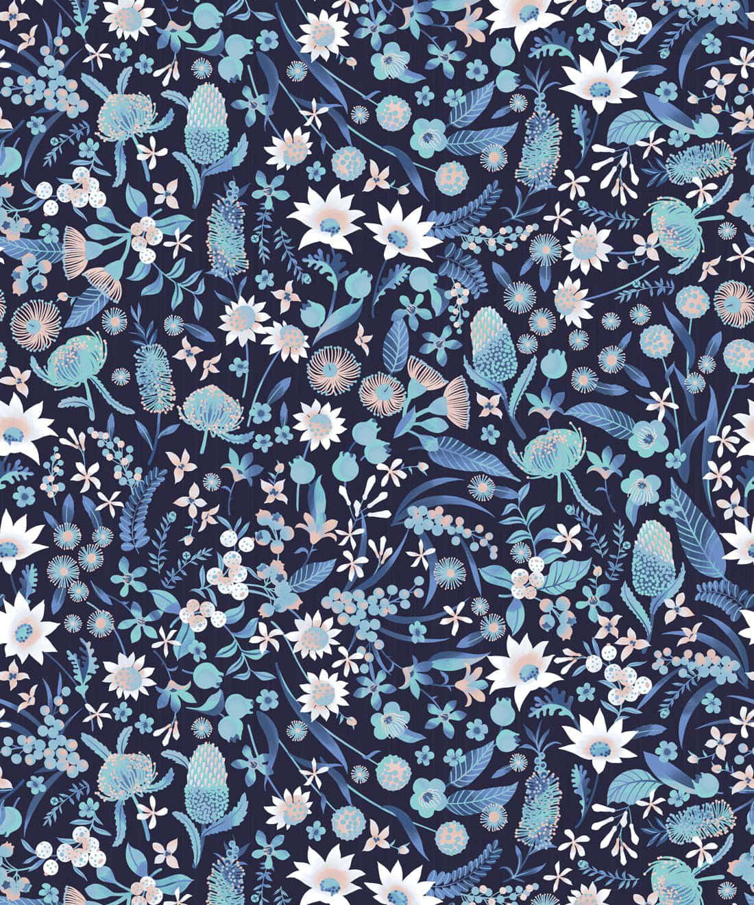 Floral Print 桌布 壁紙 — 深藍色背景上，密集的花卉圖案，帶有藍色、白色和藍綠色的花朵和葉子。