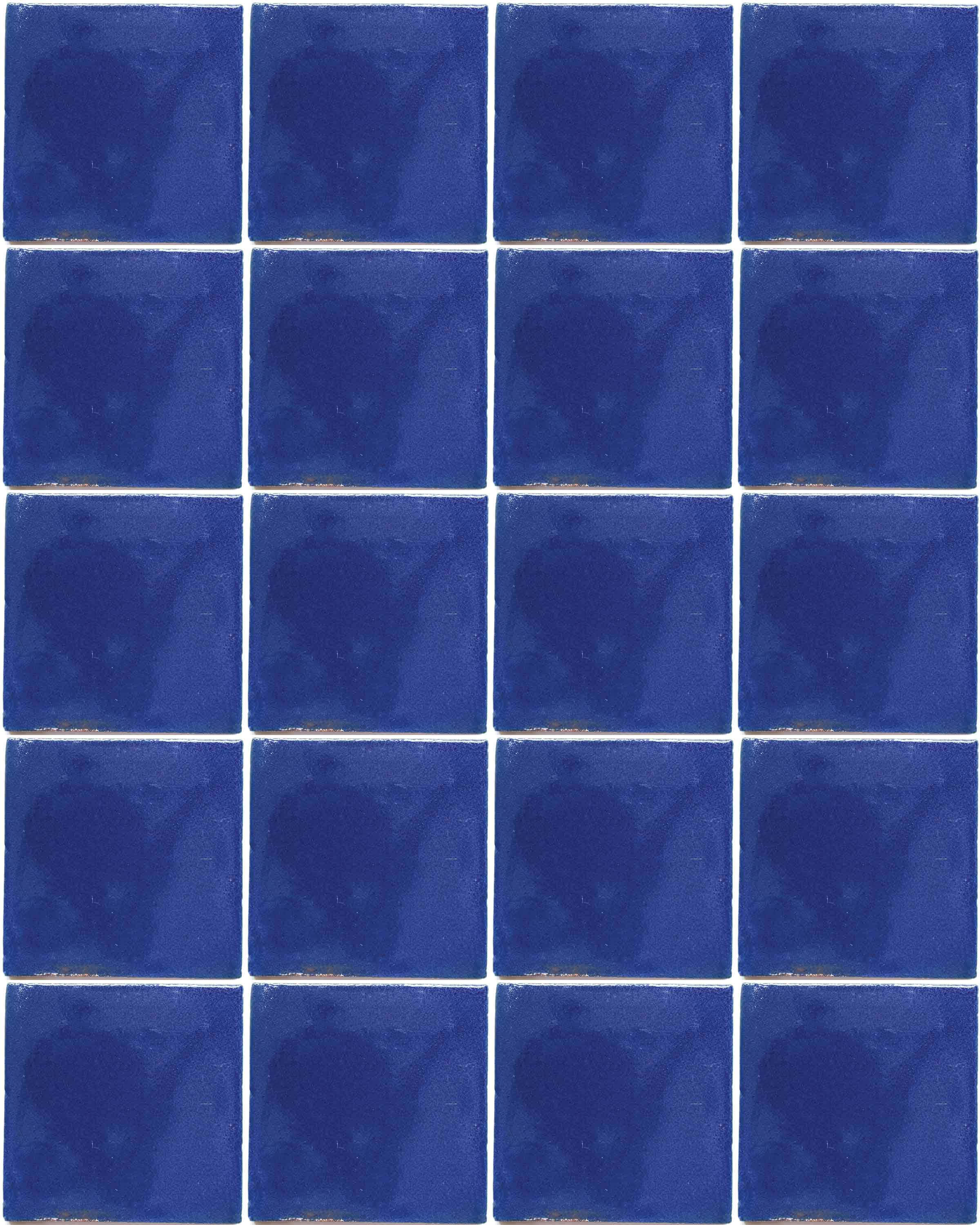 Cobalt Blue 桌布 壁紙 — 深藍色陶瓷磚的網格，帶有細微紋理和白色填縫線。