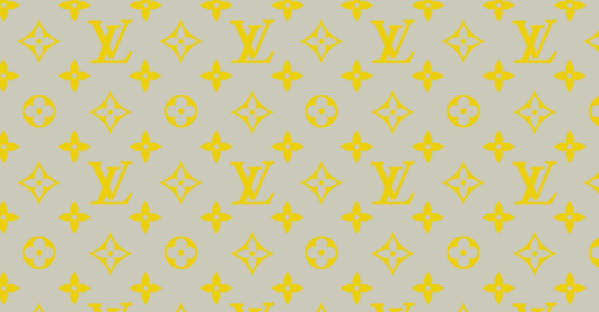 桌布 壁紙 — 淺灰色背景上重複的黃色 Louis Vuitton 字母組合標誌和花卉圖案。