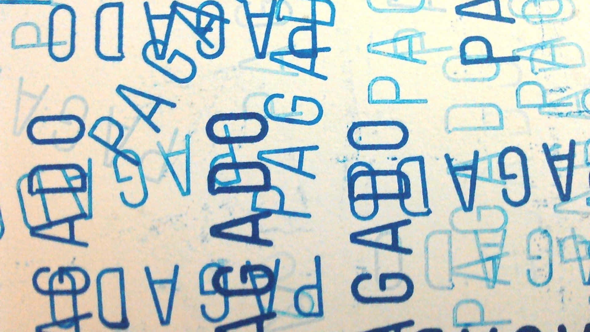 Typography 桌布 壁紙 — 淺米色紙上重複蓋上藍色「PAGADO」印章的特寫，帶有褪色疊加效果。
