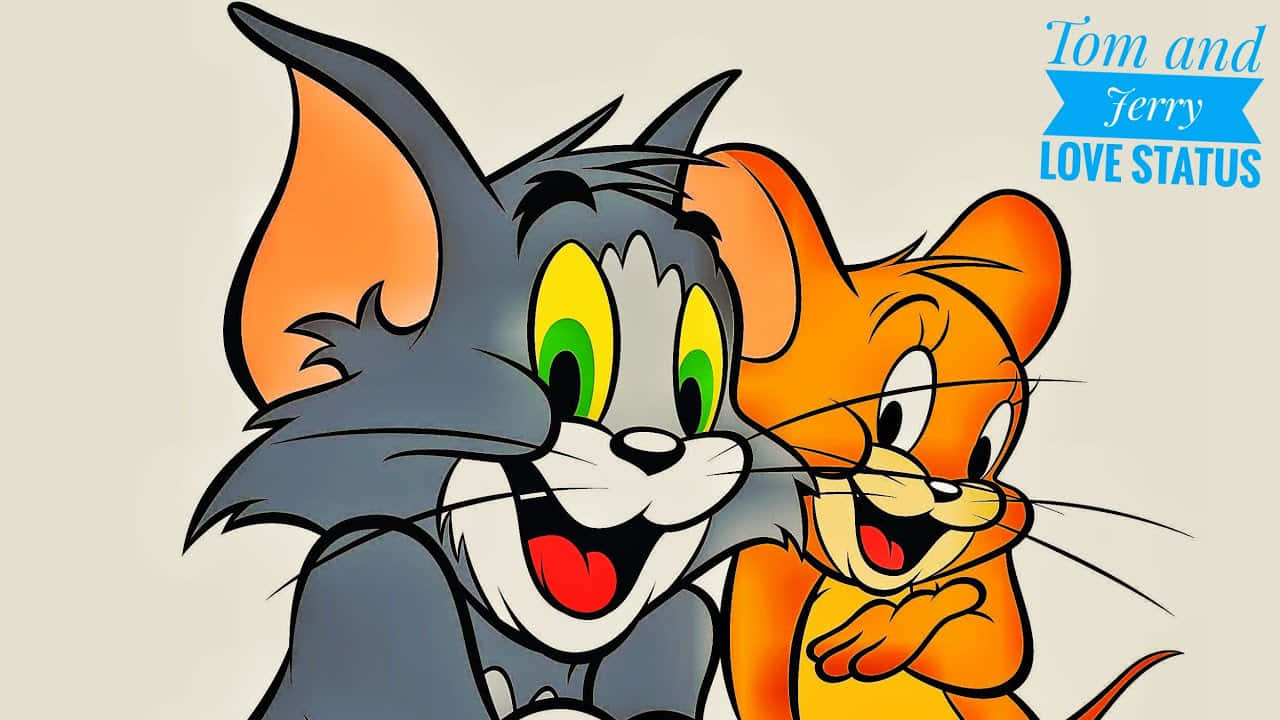Tom And Jerry Funny 桌布 壁紙 — 湯姆和傑瑞在純色背景前，帶著燦爛笑容和俏皮姿勢，分享一個歡樂、充滿愛意的時刻。