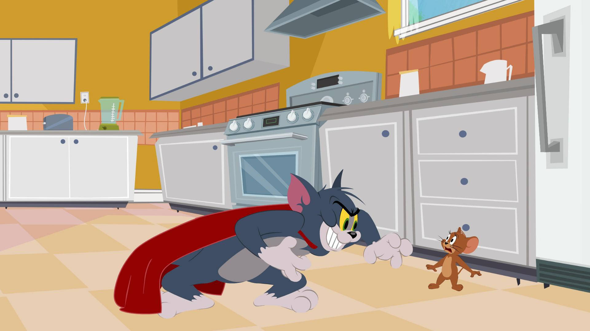 tom and jerry iPhone 桌布 壁紙 — 湯姆穿著紅色斗篷，在黃色牆壁和白色櫥櫃的卡通廚房裡撲向傑瑞。