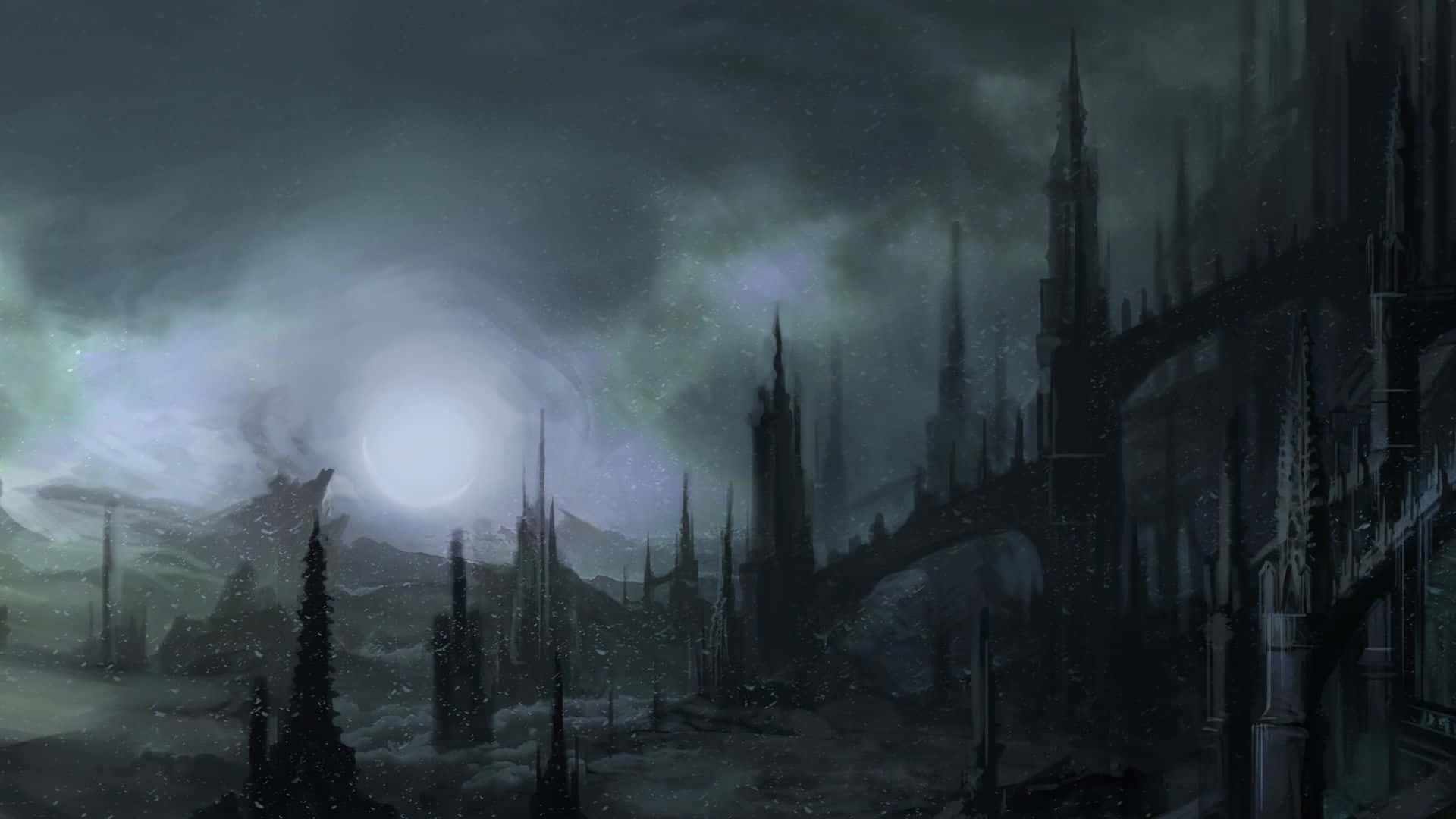 Dark Gothic 桌布 壁紙 — 滿月下，尖塔林立的廢墟與霧氣籠罩的山巒上飄落著雪花，營造出令人難忘的哥德式城市景觀。