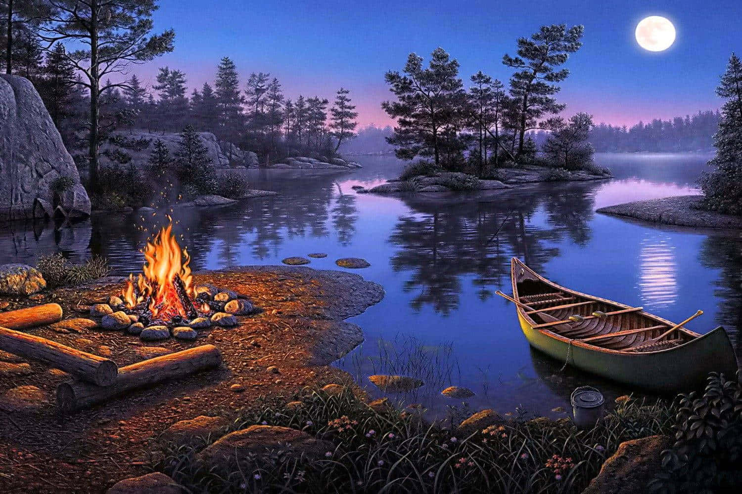 Camp 桌布 壁紙 — 滿月下，暮色中湖邊的營火閃爍溫暖，獨木舟靜靜停靠。