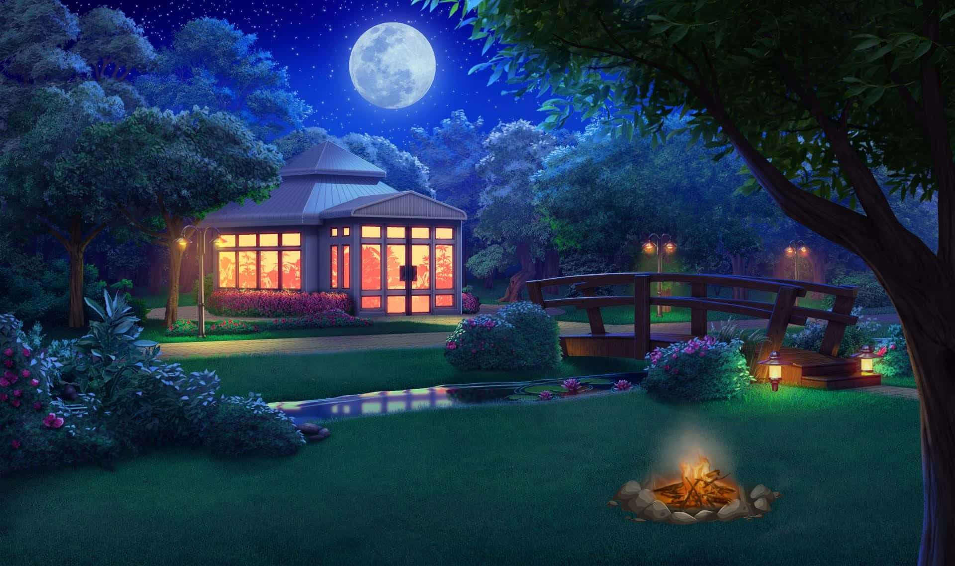 Green Grass 桌布 壁紙 — 滿月下舒適的小屋，前景有發光的營火和橫跨小溪的木橋。