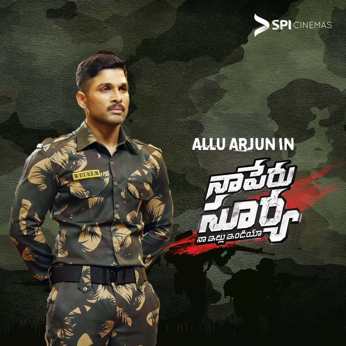 soldier 桌布 壁紙 — 演員 Allu Arjun 身穿迷彩服，在帶有粗體泰盧固語文字和紅色圖形點綴的深色軍事背景前自信地站立。