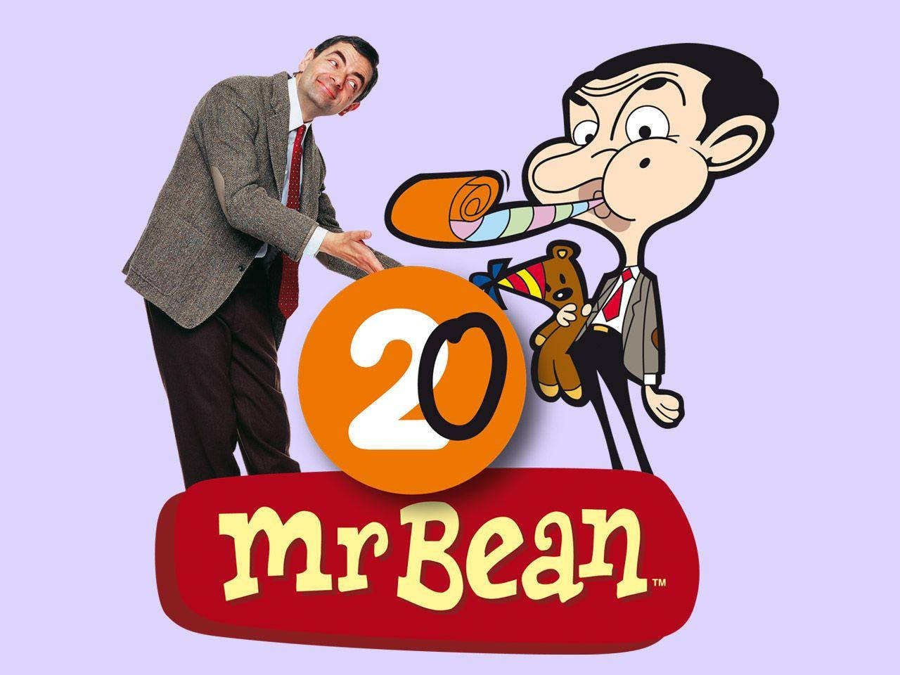 Funny Cartoon 桌布 壁紙 — 演員羅溫艾金森飾演豆豆先生，站在他手持泰迪熊的卡通形象旁邊，下方有一個大型橙色20標誌和紅色豆豆先生標牌。