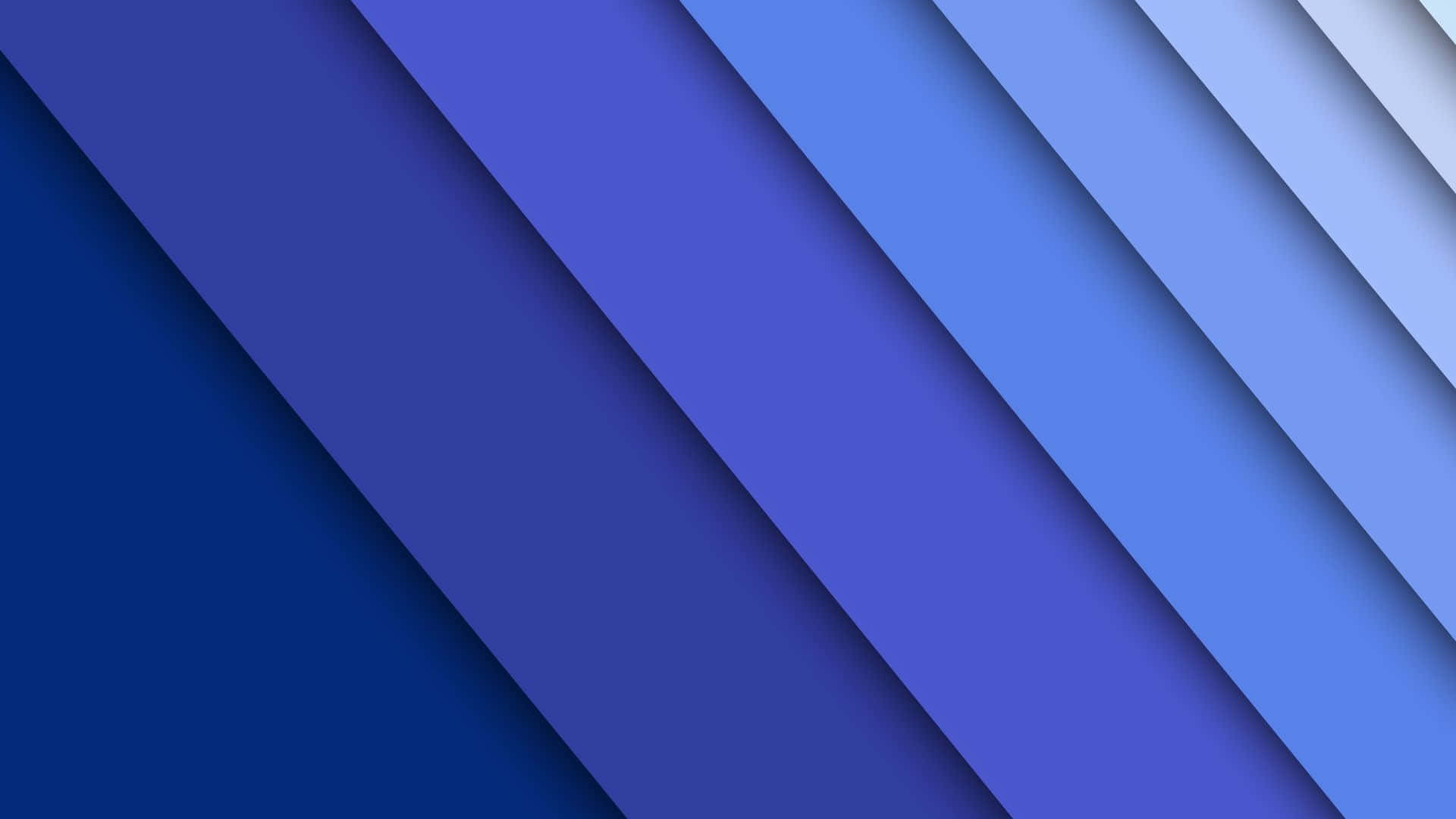 Material Design 桌布 壁紙 — 漸變藍色的對角條紋營造出現代抽象構圖，帶有柔和陰影和深度。
