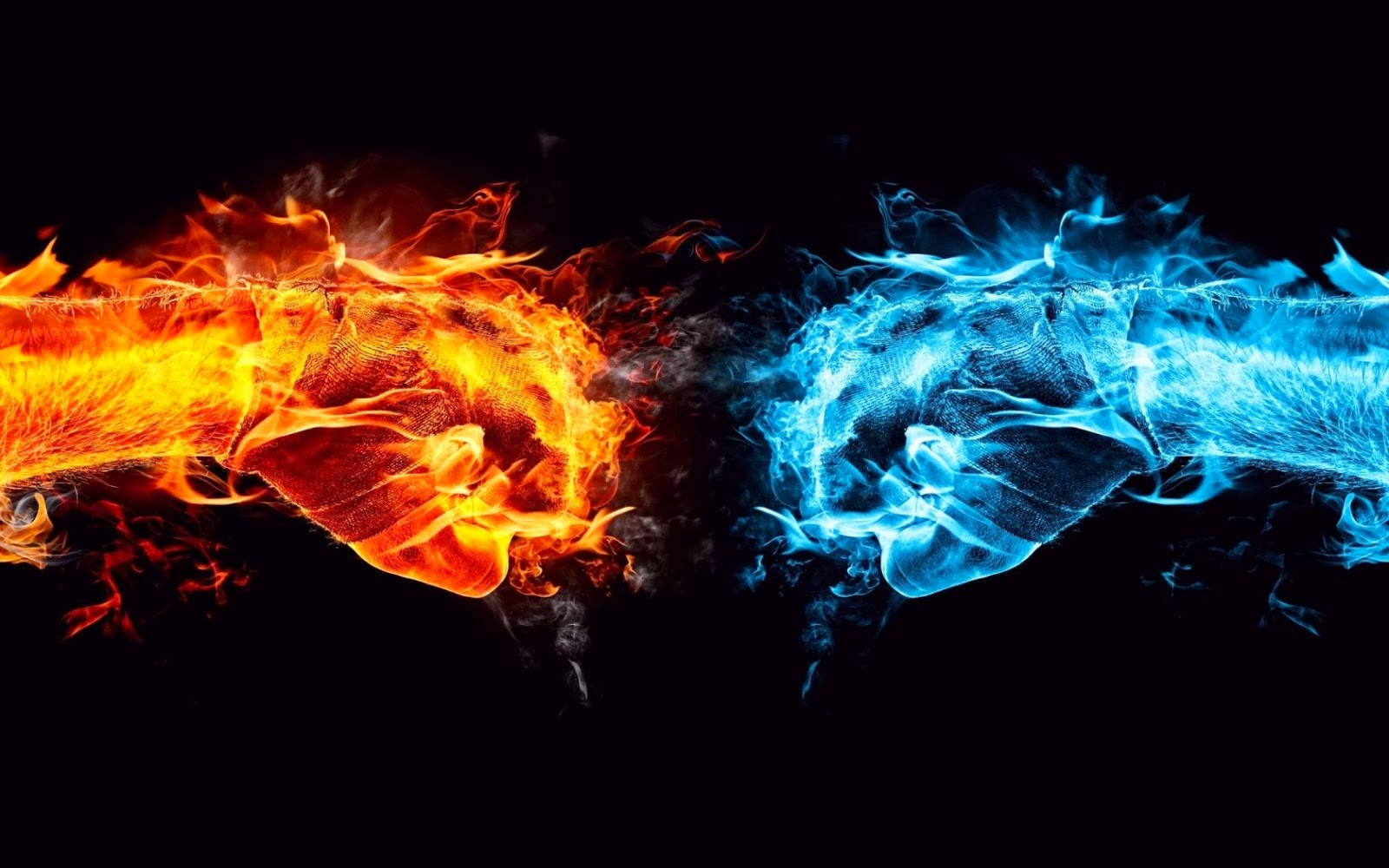Flame 桌布 壁紙 — 火熱橙色和冰冷藍色的能量拳頭在黑色虛空中戲劇性地碰撞。