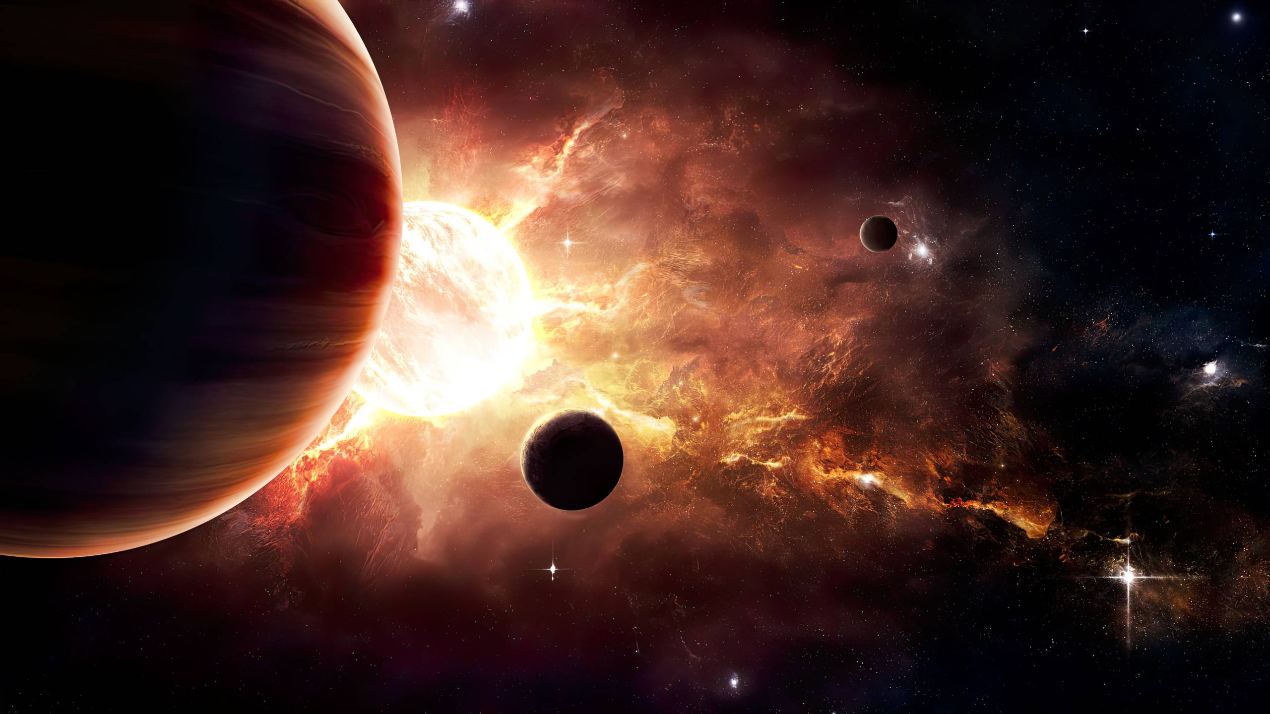 太空 桌布 壁紙 — 熾熱星雲在巨大行星和軌道衛星後方發光，襯托著繁星點點的宇宙背景。
