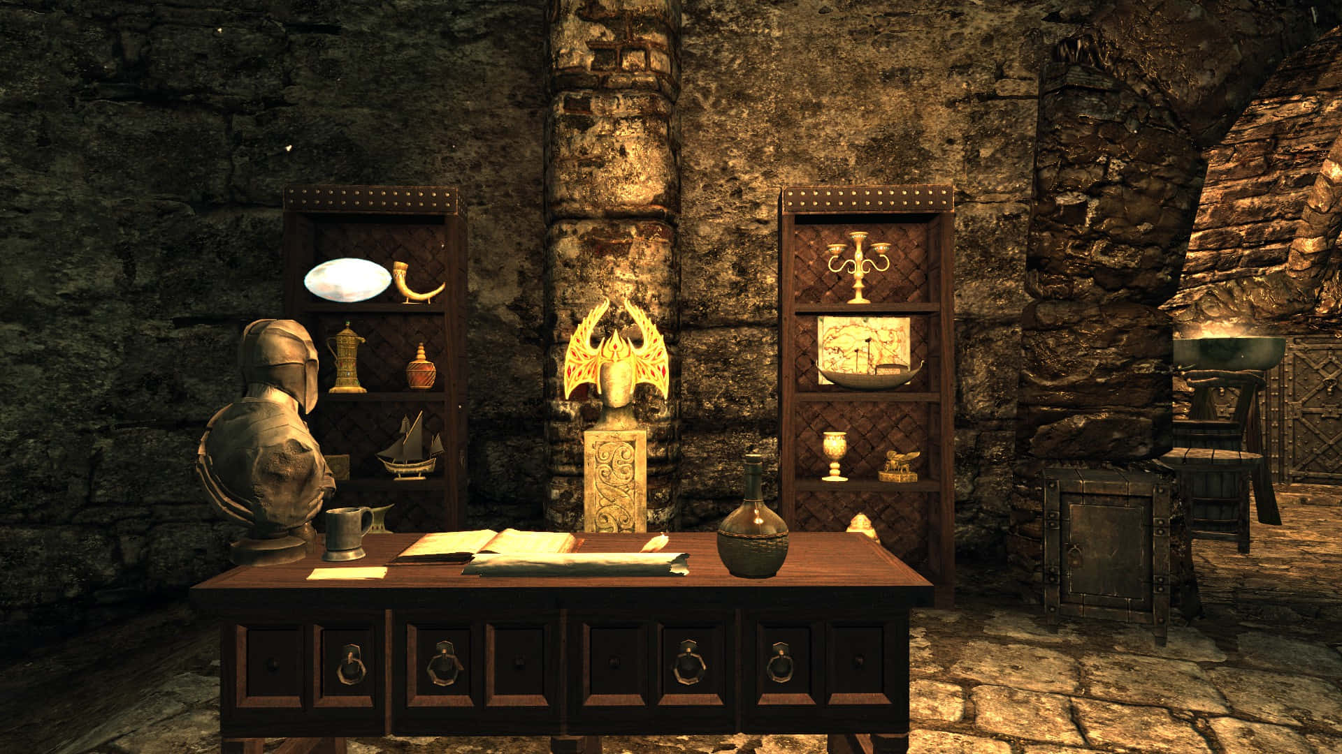 Thieves Guild 桌布 壁紙 — 燈光昏暗的中世紀石造書房，木桌上在溫暖燭光下散落著書籍和工藝品。