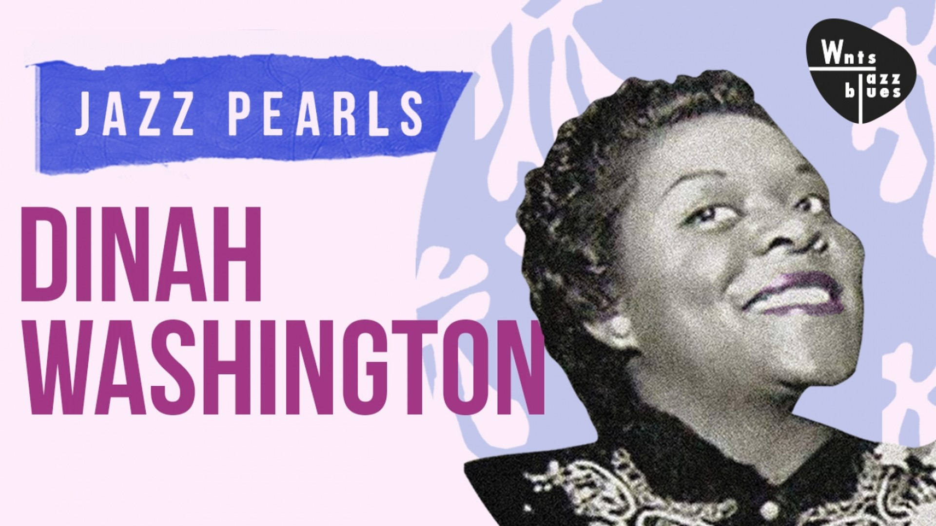 Dinah Washington 桌布 壁紙 — 爵士歌手Dinah Washington微笑的復古肖像，配以風格化的紫色和藍色背景及粗體字體。