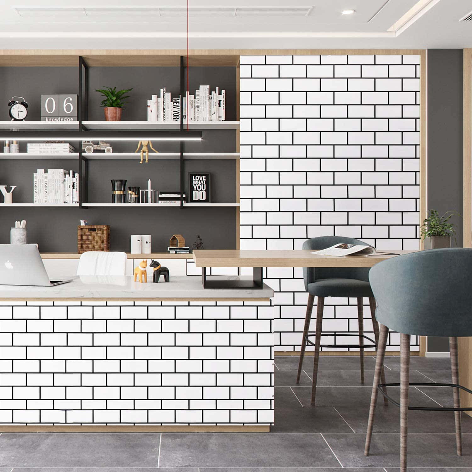 Tiles 桌布 壁紙 — 現代廚房，白色地鐵磚、灰色層架和吧檯凳，配以溫暖的吊燈。