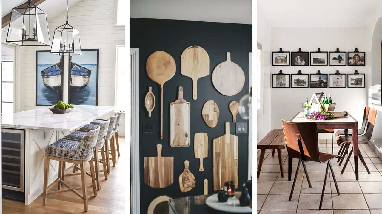 Kitchen Wall 桌布 壁紙 — 現代廚房和用餐區，深色牆上掛有鄉村風格木製用具，大理石中島上方有海岸藝術品。