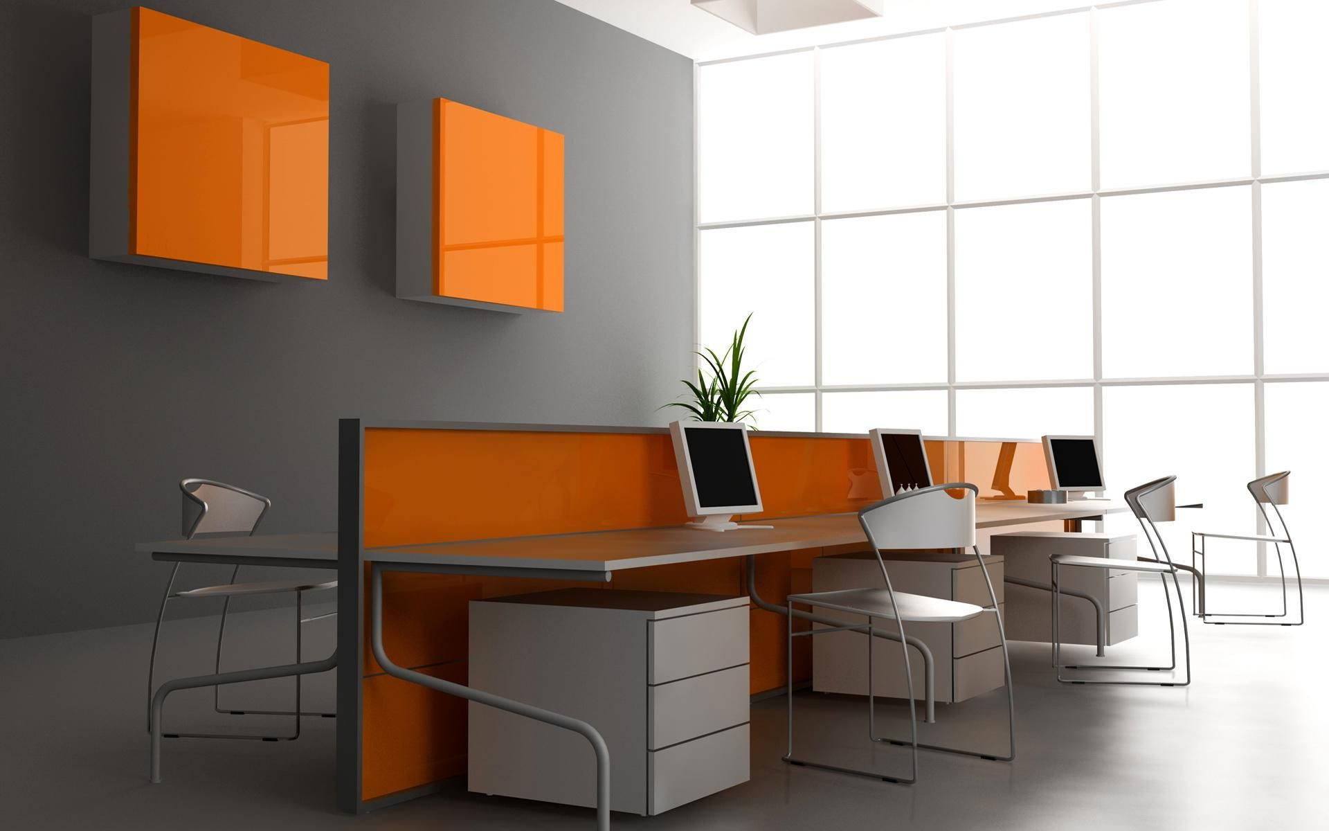 Interior Design 桌布 壁紙 — 現代簡約辦公室，配有時尚灰色辦公桌、橙色隔斷和大窗戶，自然光線充足。