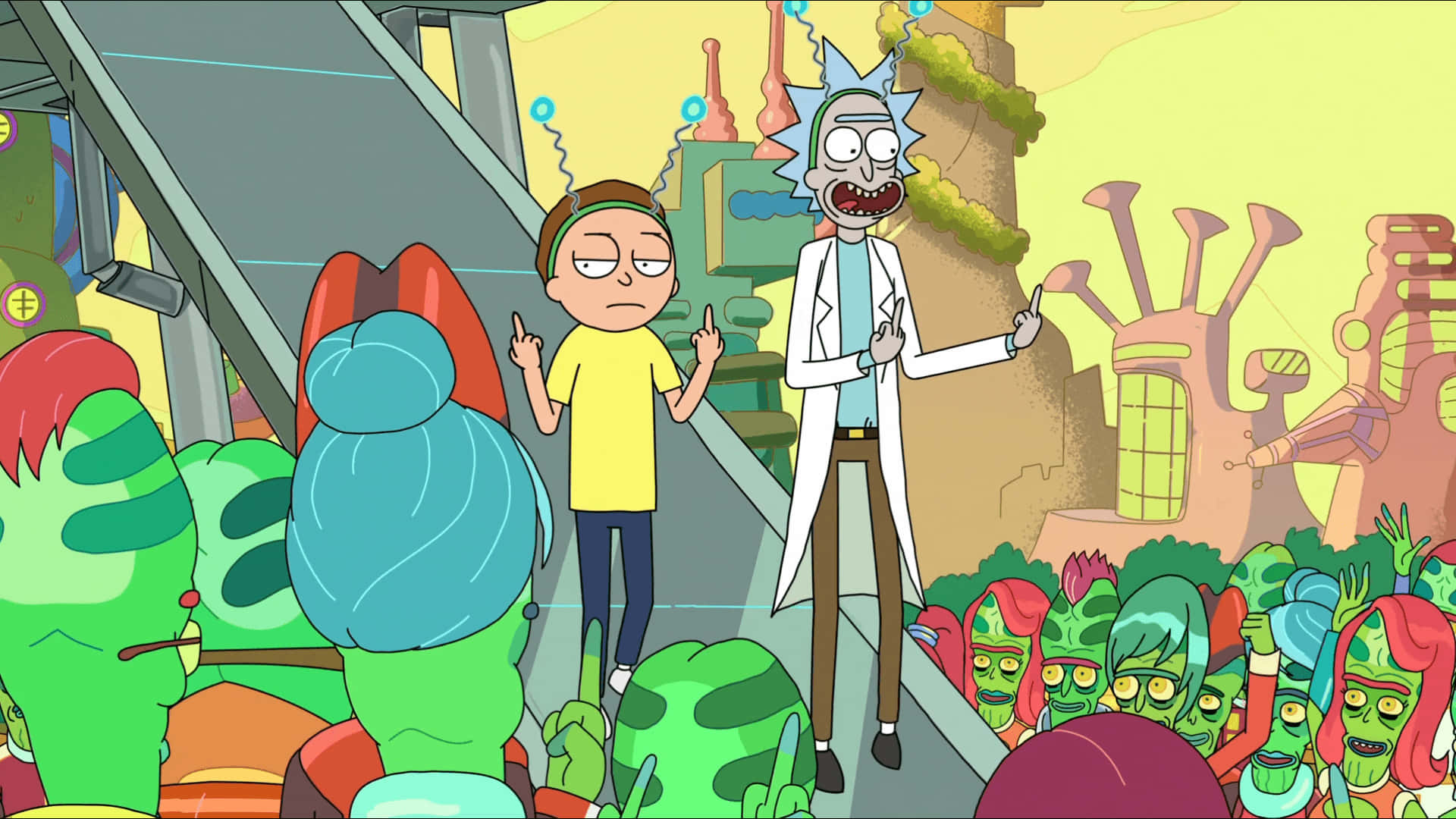 Rick And Morty Laptop 桌布 壁紙 — 瑞克和莫蒂站在一座橋上，周圍是色彩繽紛的外星人群，背景是充滿活力的卡通科幻場景。