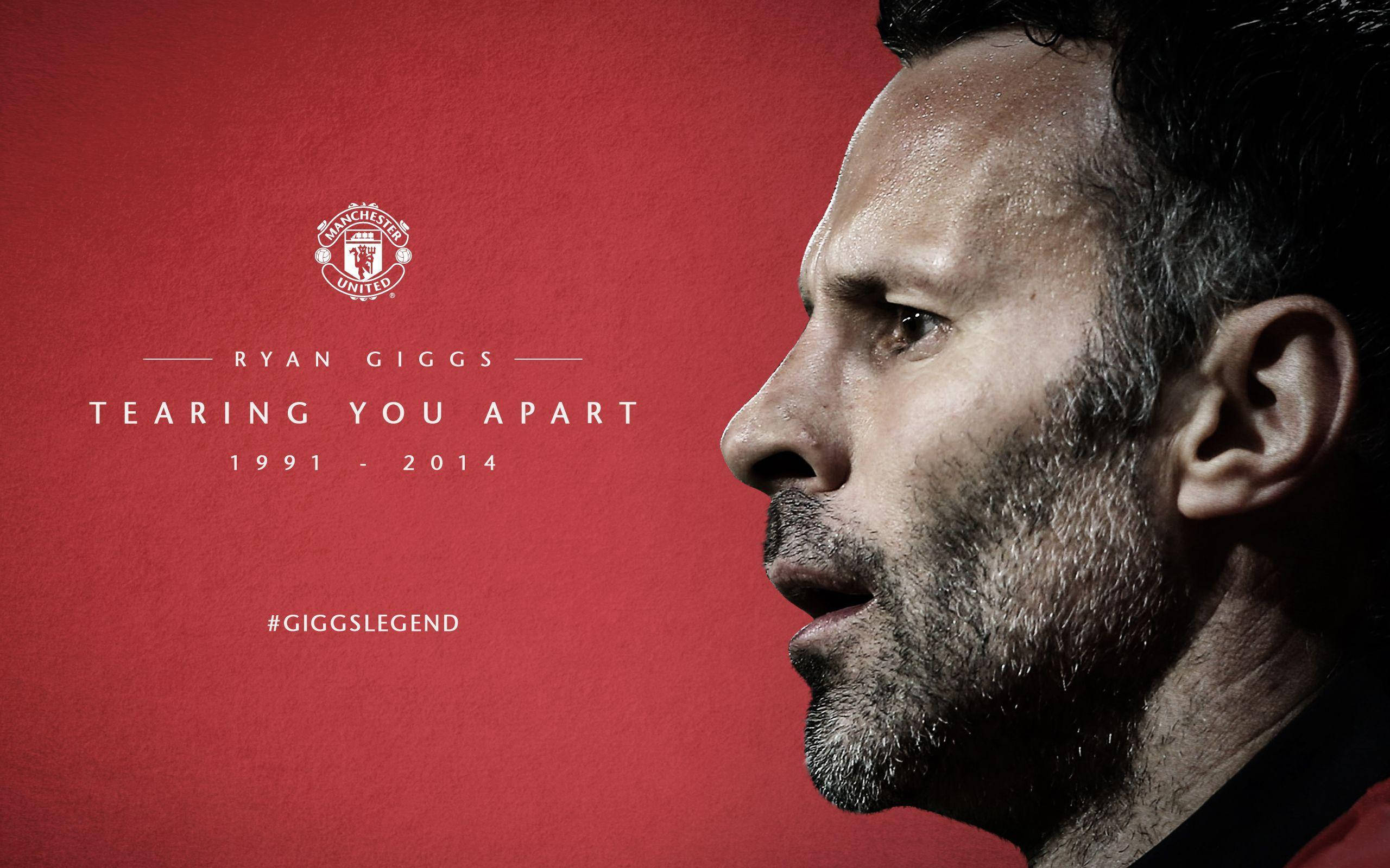 Ryan Giggs 桌布 壁紙 — 瑞恩·吉格斯在純紅色背景上的戲劇性側面肖像，帶有曼聯品牌和職業生涯日期。