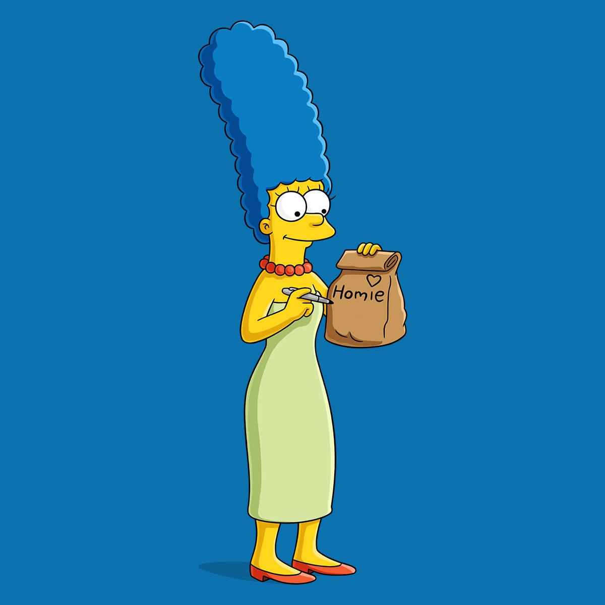 marge 桌布 壁紙 — 瑪吉·辛普森以其標誌性的藍色蜂窩頭，手持一個標有「Homie」的棕色紙袋，背景為純藍色。