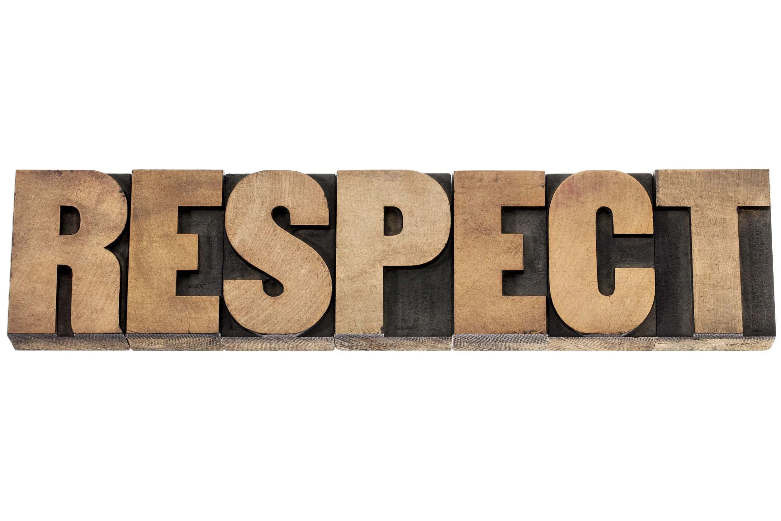 Respect 桌布 壁紙 — 由復古木活字塊組成的單詞 RESPECT，置於純白背景之上。