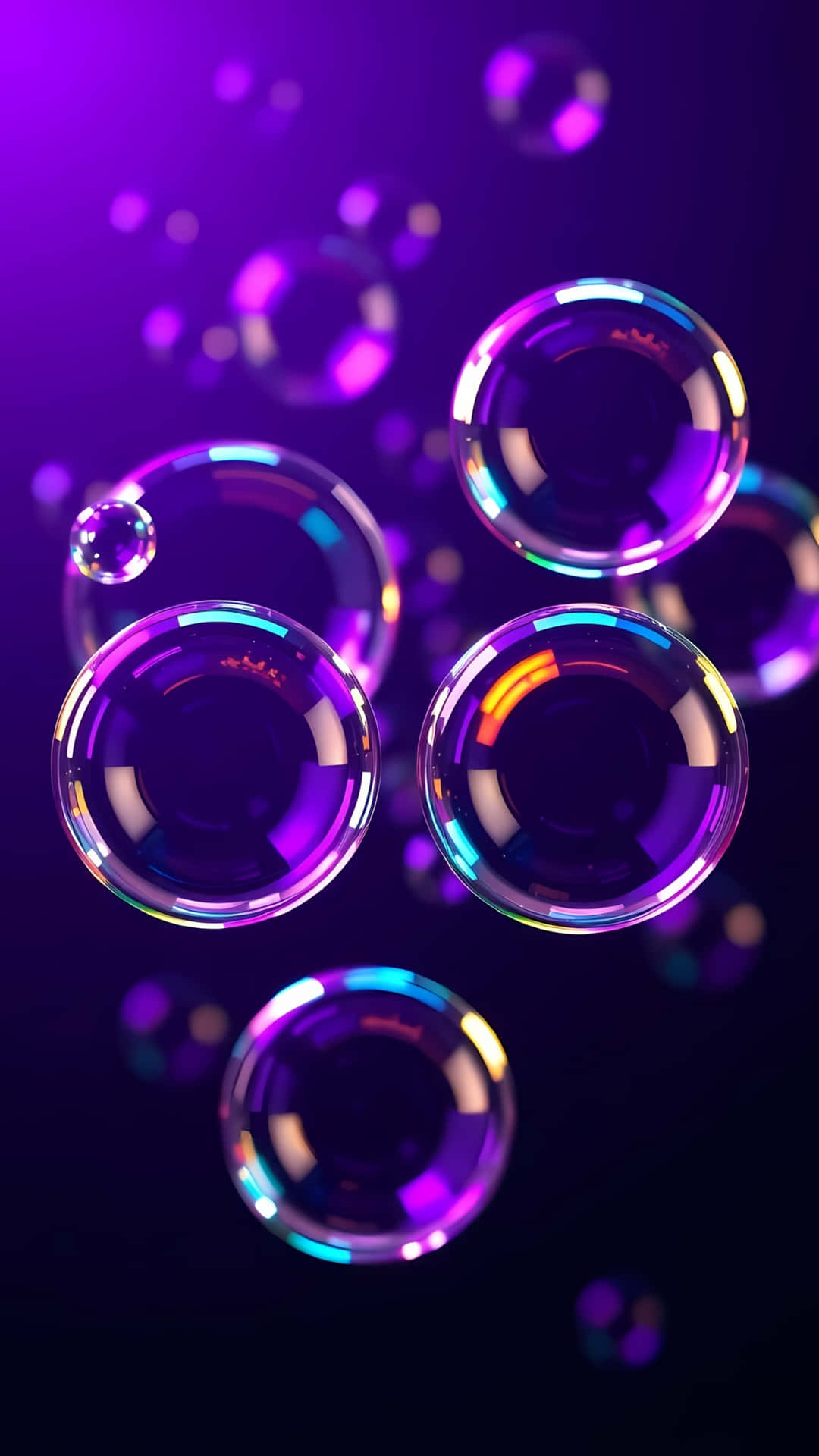 Purple Floating Soap Bubbles Reflection 壁紙 — 發光的半透明氣泡漂浮在深紫色背景上，反射出鮮豔的彩虹色調。