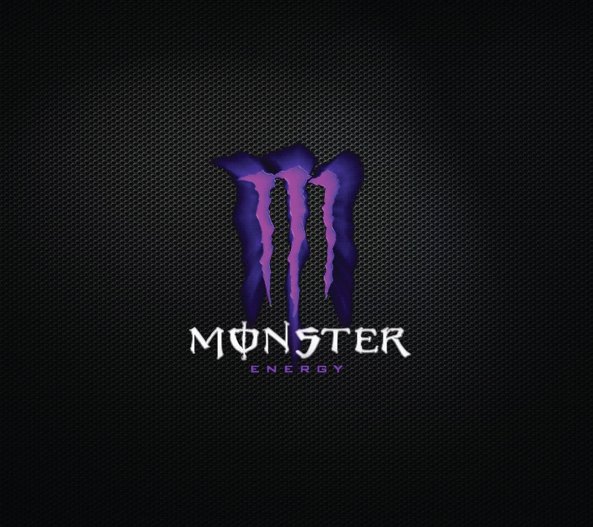 黑紫美學 桌布 壁紙 — 發光的紫色Monster Energy標誌在深色紋理六邊形背景上脫穎而出。