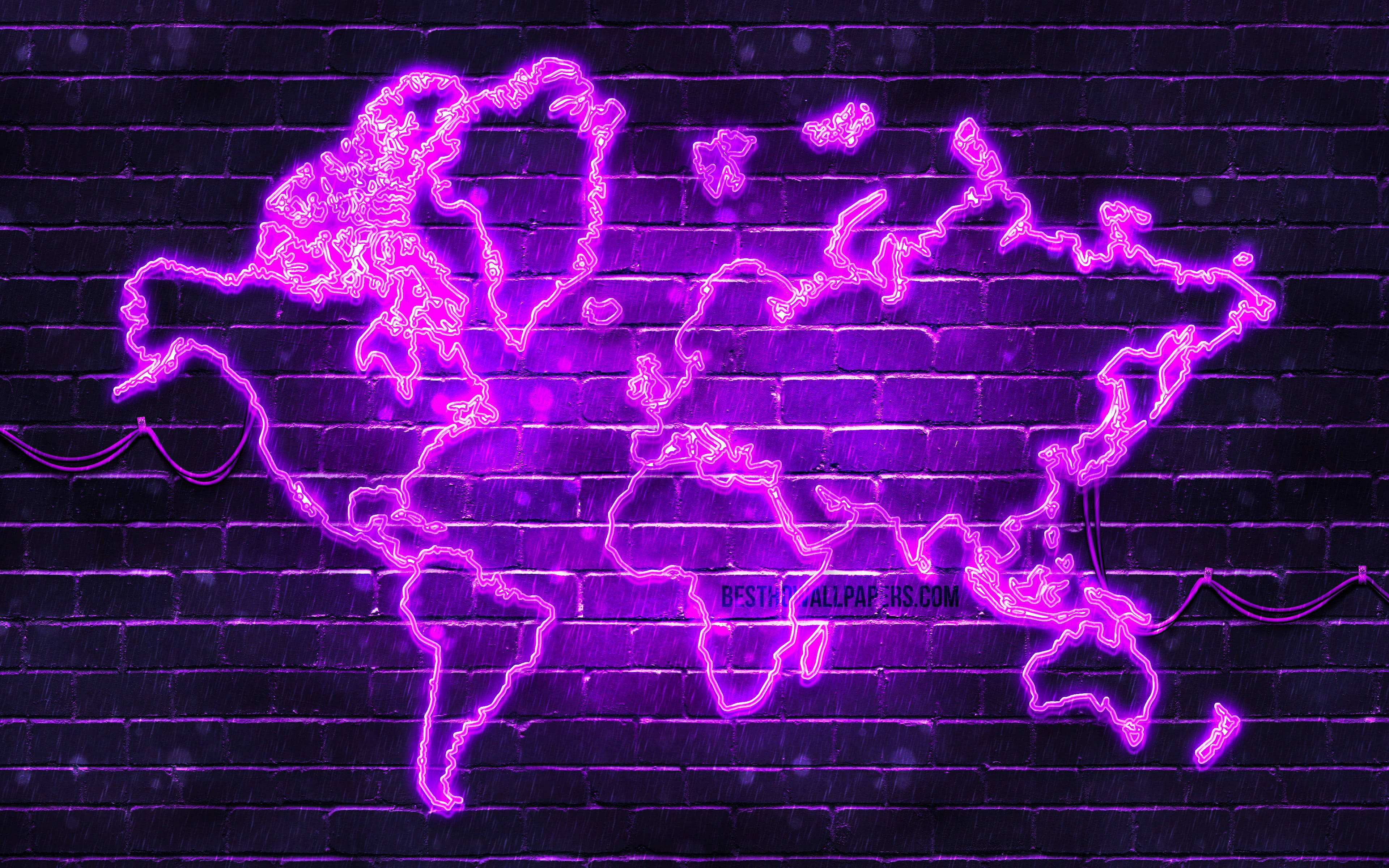 世界地圖 桌布 壁紙 — 發光的紫色霓虹世界地圖輪廓以充滿活力的電能照亮深色磚牆。