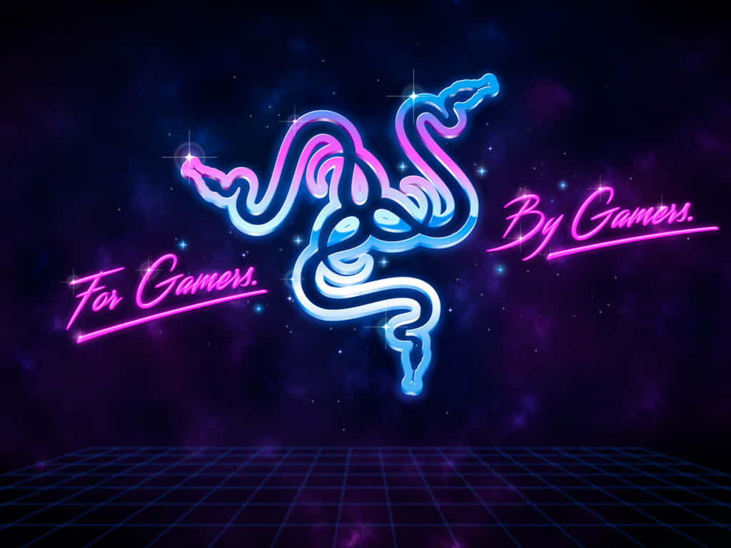 Blue And Pink Aesthetic Neon 桌布 壁紙 — 發光的藍色和粉紅色霓虹 Razer 標誌在佈滿星星的紫色宇宙背景和網格地板上脈動。