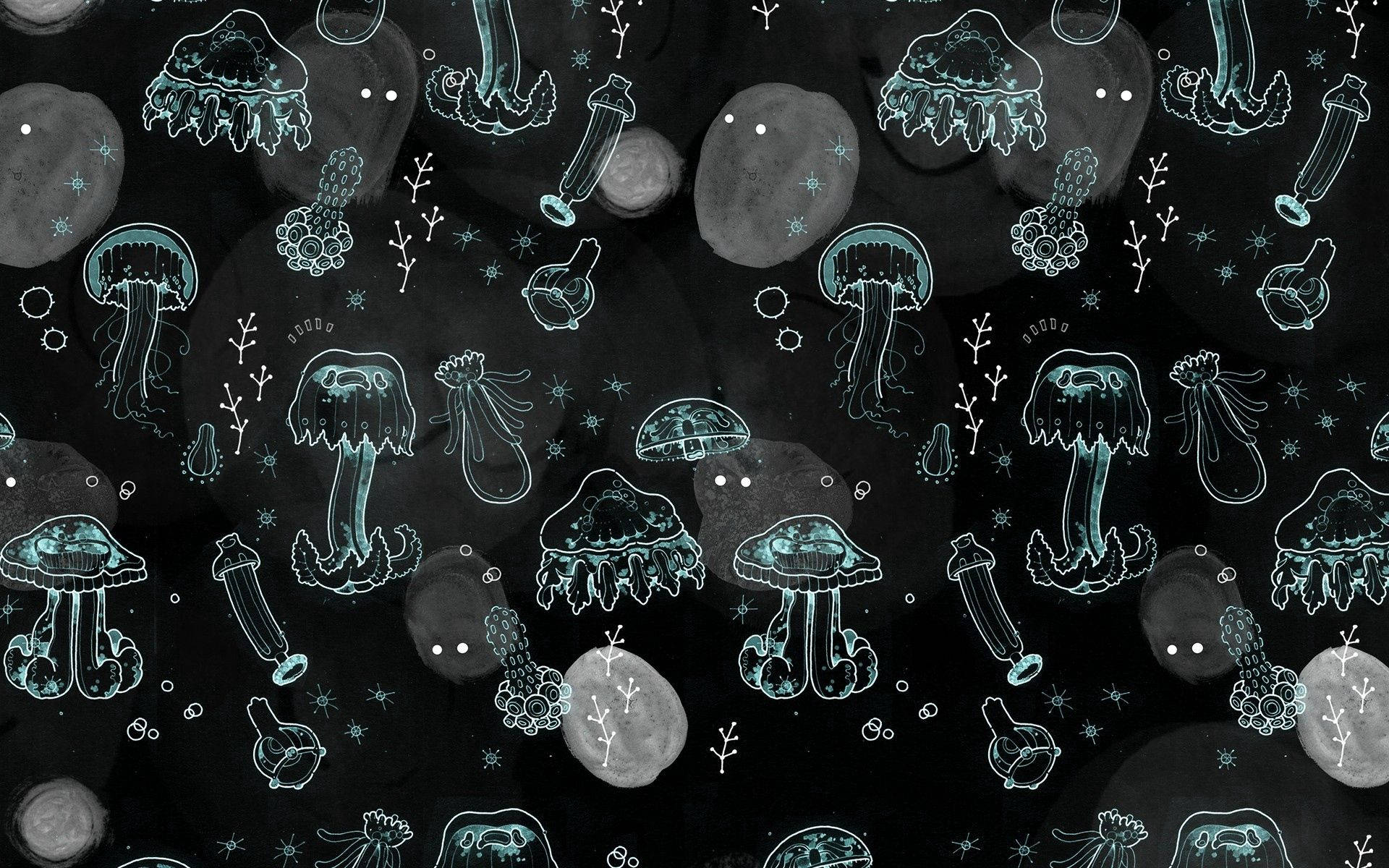 灰色 桌布 壁紙 — 發光的青綠色水母和海洋生物漂浮在帶有微妙月亮般球體的深色紋理背景上。