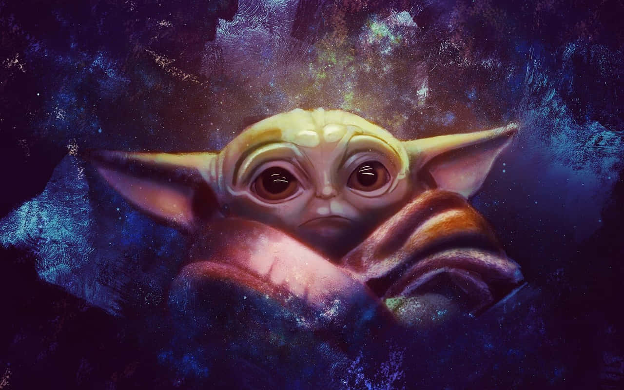 Baby Yoda Cartoon 桌布 壁紙 — 發光眼睛的嬰兒尤達包裹在毯子裡，背景是宇宙星空。