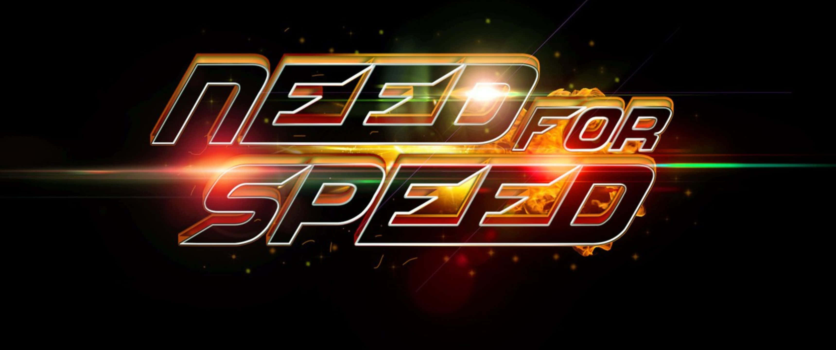 3440x1440p Need For Speed 桌布 壁紙 — 發光金屬質感的 'Need for Speed' 標誌在黑暗背景上散發出火焰般的光芒，伴隨鏡頭光暈和粒子效果。