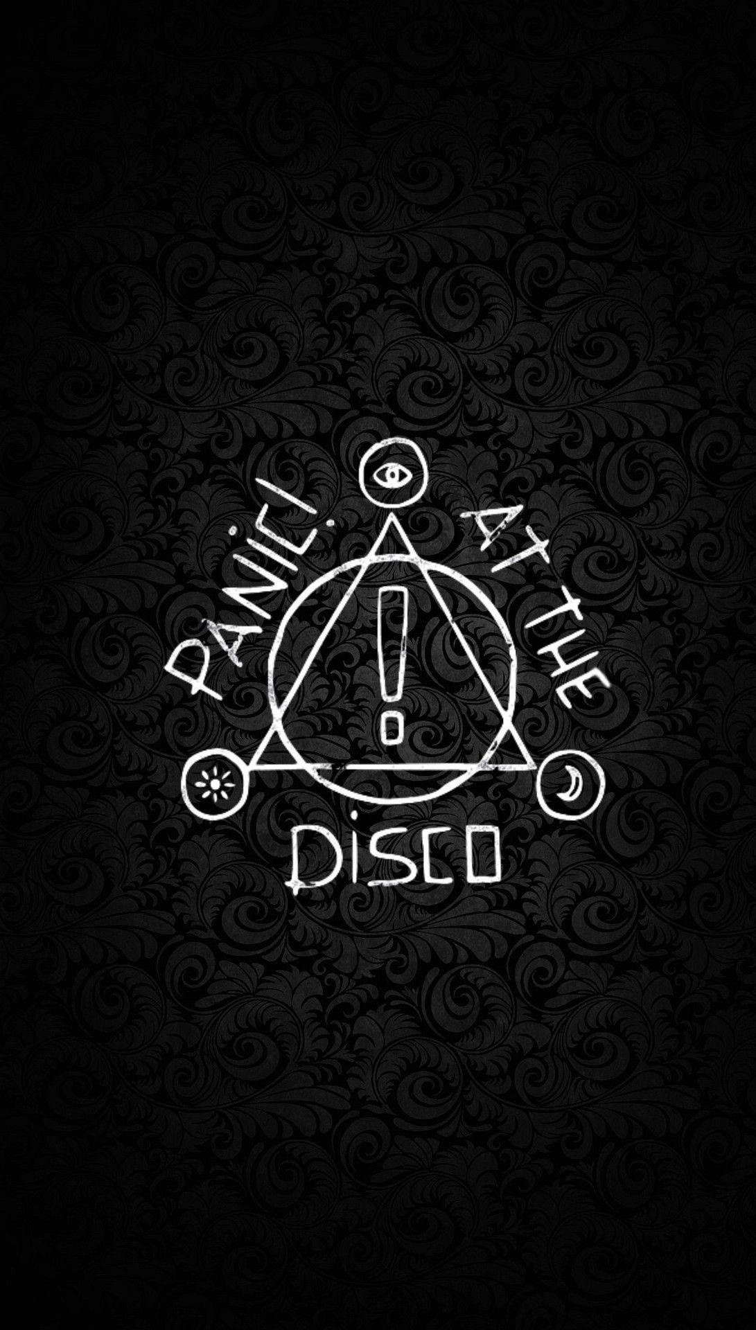 Panic 桌布 壁紙 — 白色Panic! At The Disco標誌帶有神秘符號，在深色華麗的壁紙背景上脫穎而出。