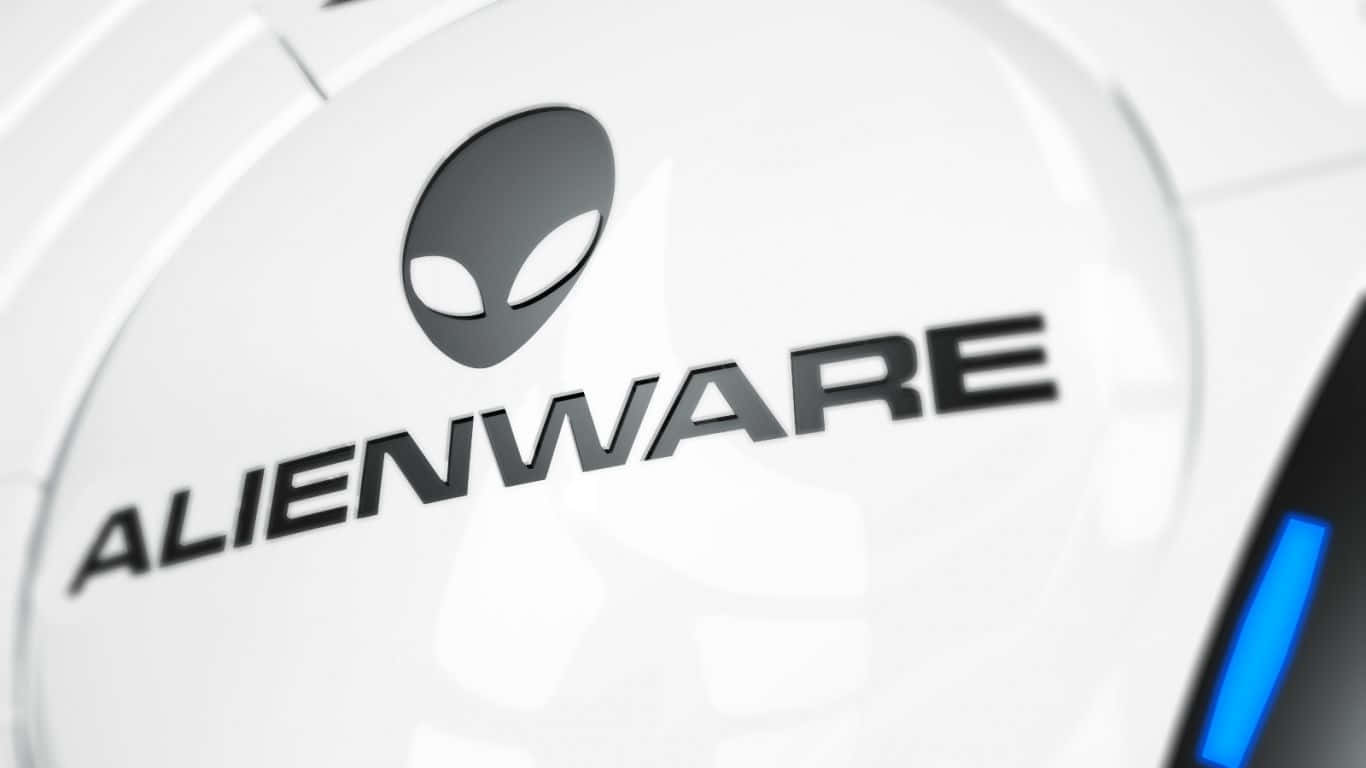 外星人 桌布 壁紙 — 白色光滑Alienware標誌的近距離特寫，在彎曲表面上帶有發光藍色點綴。