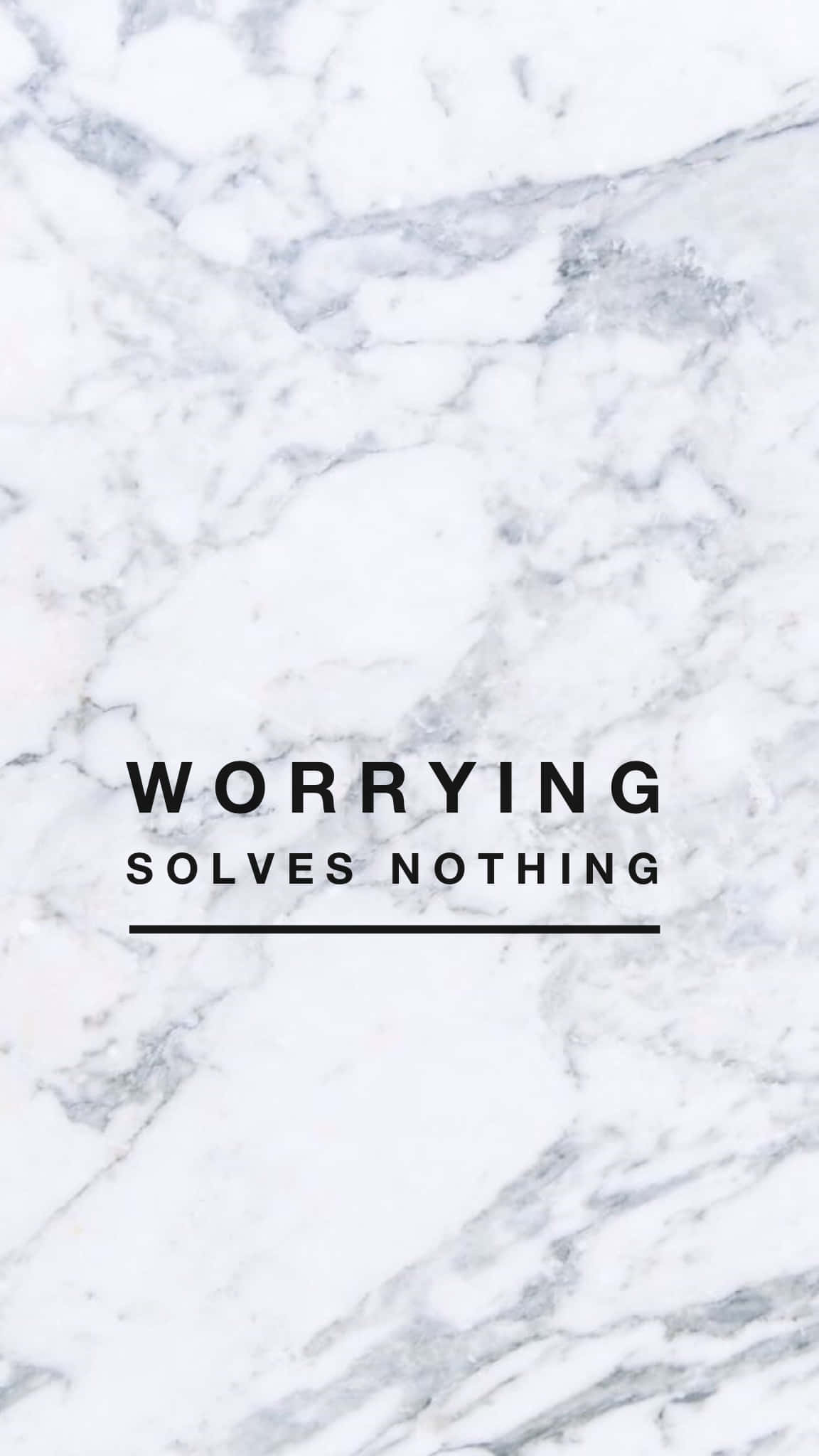 Marble Quotes 桌布 壁紙 — 白色大理石背景，上面有粗體黑色文字寫著擔憂解決不了任何問題。