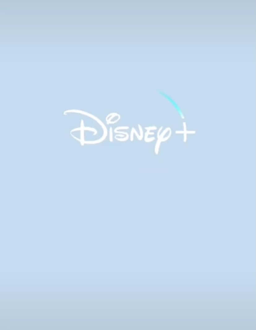 Disney Plus 桌布 壁紙 — 白色字體的Disney+標誌，帶有發光的藍色弧線，背景為柔和的漸變藍色。