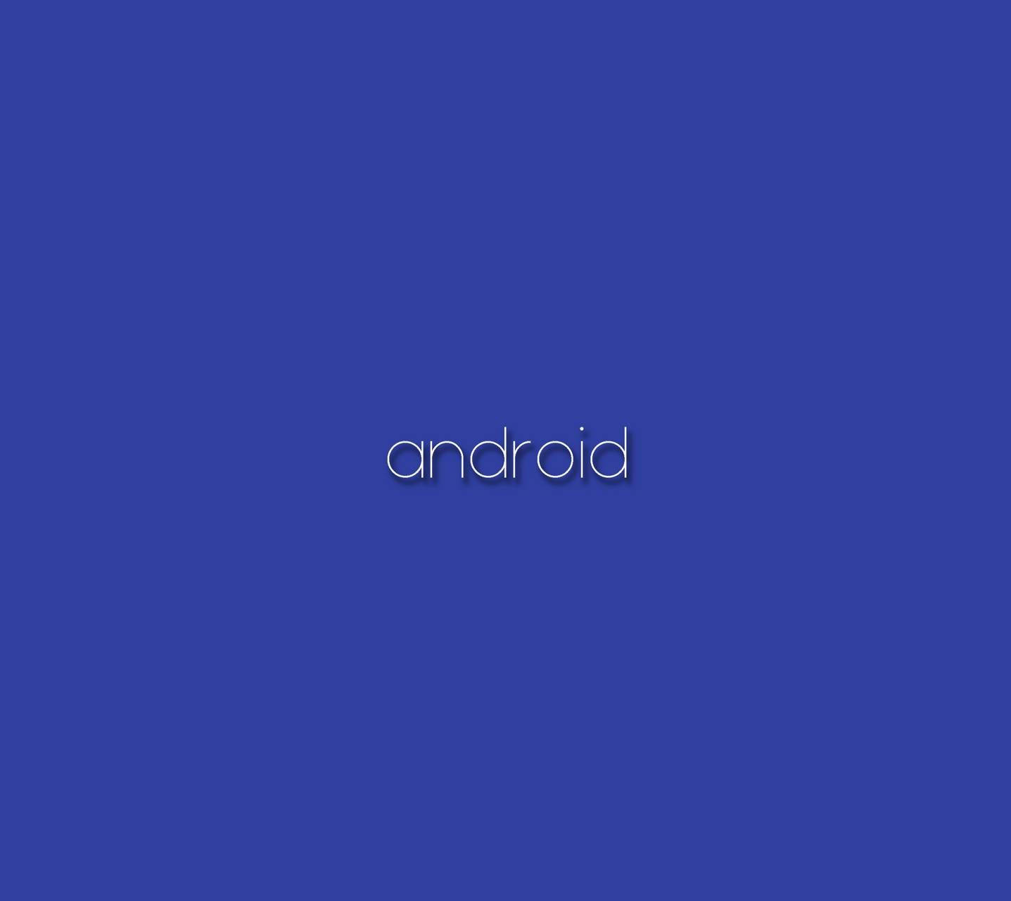 Letters 桌布 壁紙 — 白色小寫字母的 android 一詞居中顯示在純皇家藍色背景上。