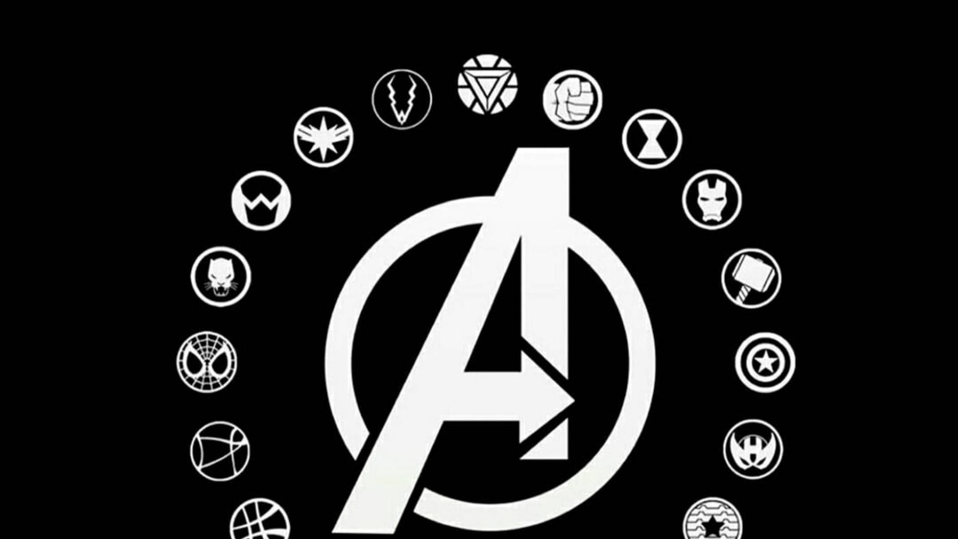 Avengers Logo 桌布 壁紙 — 白色復仇者聯盟標誌，周圍環繞英雄符號，黑色背景。