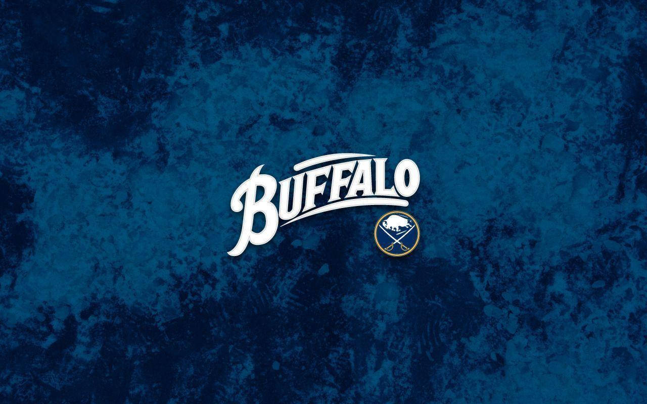 Sabres 桌布 壁紙 — 白色水牛軍刀標誌在帶有細微色調變化的紋理深藍色背景上脫穎而出。