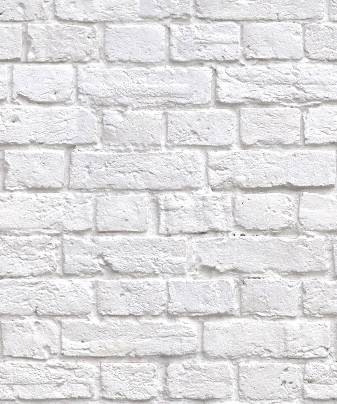 White Brick 桌布 壁紙 — 白色油漆磚牆的特寫，帶有紋理表面、可見的砂漿線條和細微瑕疵。