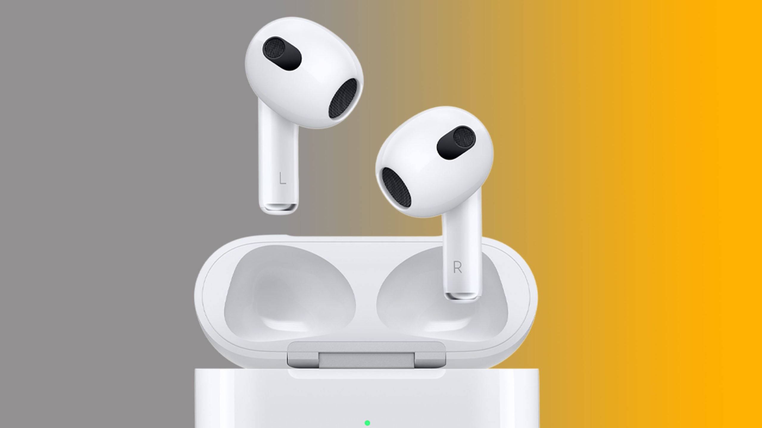 AirPods 桌布 壁紙 — 白色無線耳塞漂浮在打開的充電盒上方，背景為灰色到黃色的漸變。