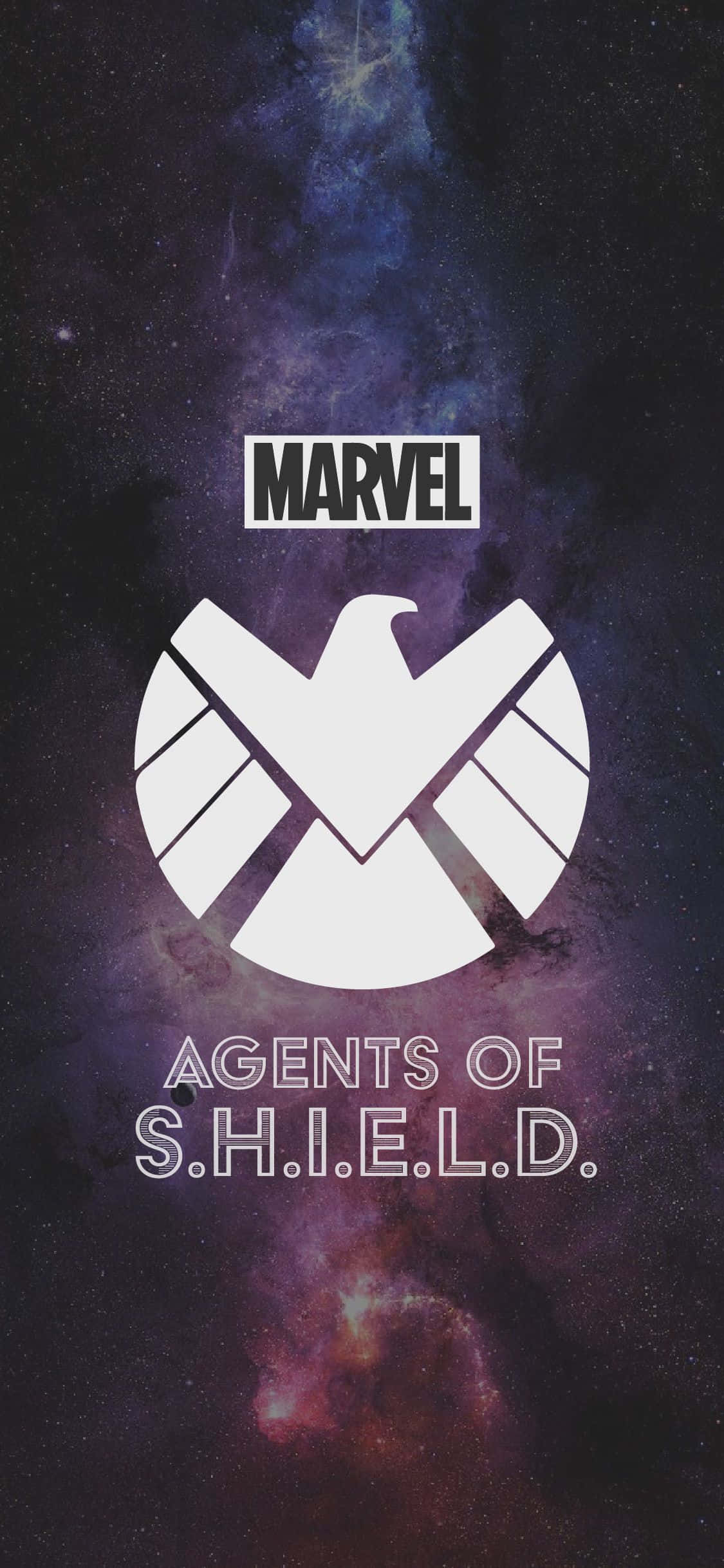 shield 桌布 壁紙 — 白色的Marvel Agents of S.H.I.E.L.D.標誌在紫色和藍色色調的宇宙星雲背景上脫穎而出。