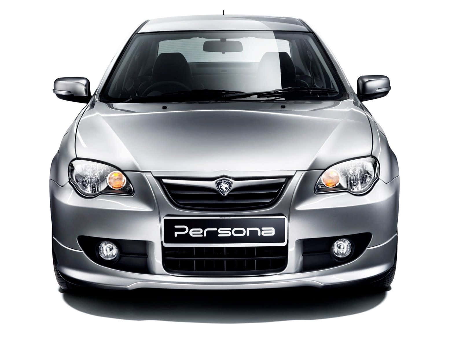 Proton 桌布 壁紙 — 白色背景上，銀色Proton Persona汽車的正面視圖，帶有清晰的前燈和格柵。