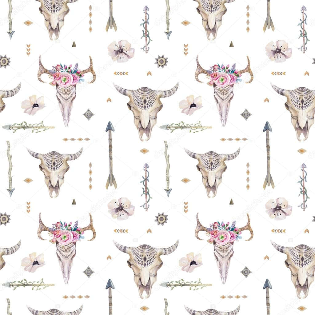 Skulls And Flowers 桌布 壁紙 — 白色背景上裝飾公牛頭骨、箭和花朵的水彩圖案。