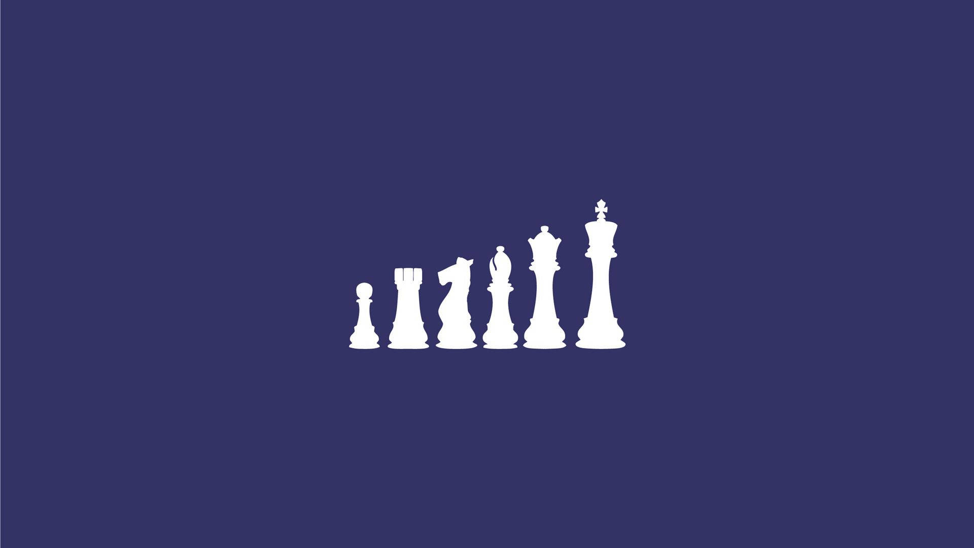 筆電 桌布 壁紙 — 白色西洋棋棋子以剪影形式按升序排列在純海軍藍色背景上。