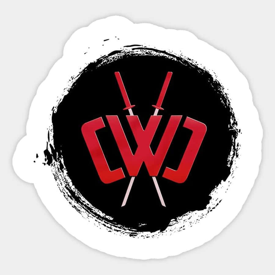 Cwc 桌布 壁紙 — 白色貼紙上黑色墨水飛濺圓圈內，居中放置帶有交叉劍的醒目紅色風格化CW標誌。