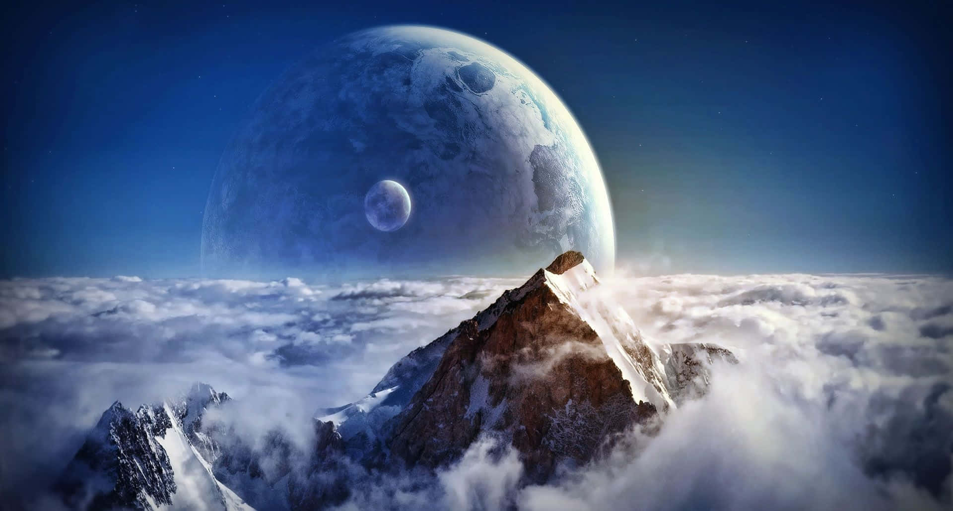 1920X1080 桌布 壁紙 — 白雪覆蓋的山峰聳立於雲層之上，星空中有巨大的藍色行星和月亮。