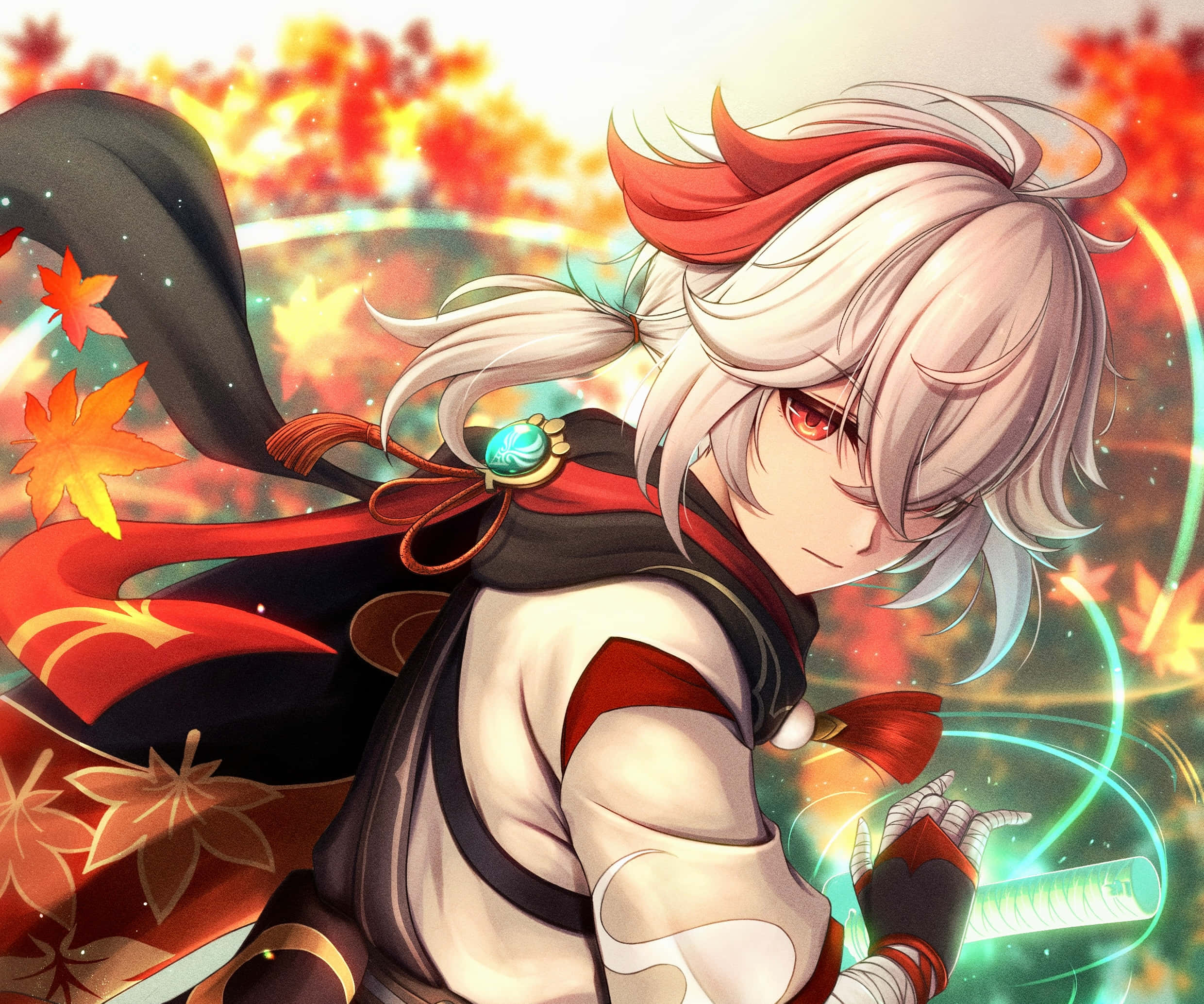 Genshin Impact Kazuha 桌布 壁紙 — 白髮紅眼的動漫角色在飄落的秋葉和充滿活力的能量漩渦中揮舞著發光的劍。